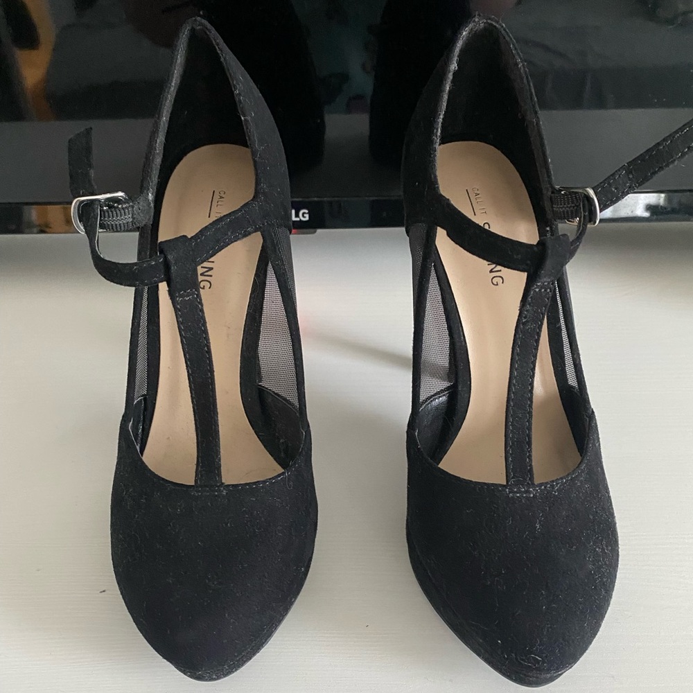 Spring Black Heels - Picture 2 of 3